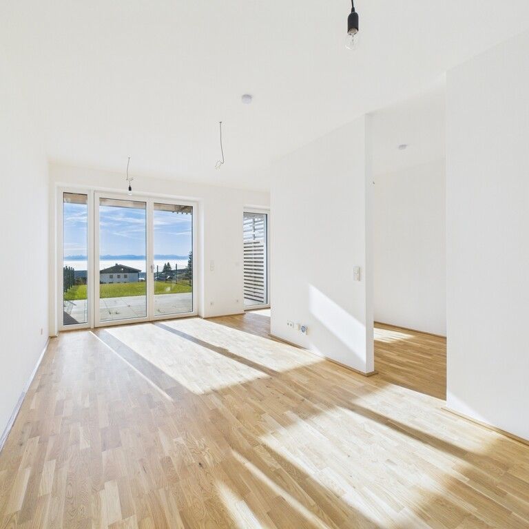 *Über der Nebelgrenze* 1,5- Zimmer Wohnung mit Terrasse und Garten - Photo 1