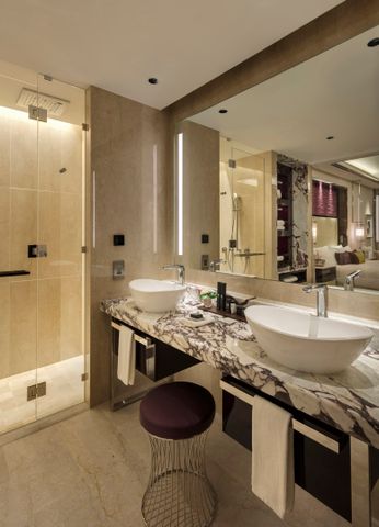 988/1 The Darling Avenue, Broadbeach QLD 4218 - Apartment For Rent - $1,410 | Domain - Photo 5