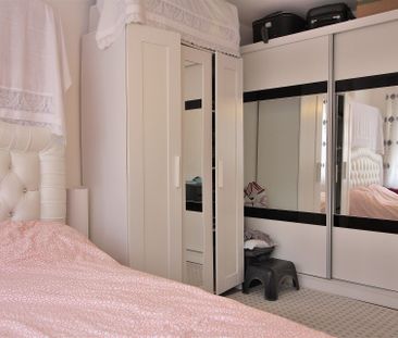 Unieke kans! recente en moderne 2-slaapkamer appartement in Brussel... - Foto 4