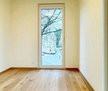 Woning te huur in Ukkel voor € 3.000 met 4 slaapkamers - Foto 2