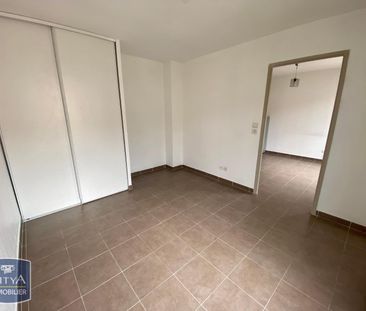 Location Appartement 2 pièces 35m² LA SEYNE SUR MER 83500 - Photo 3