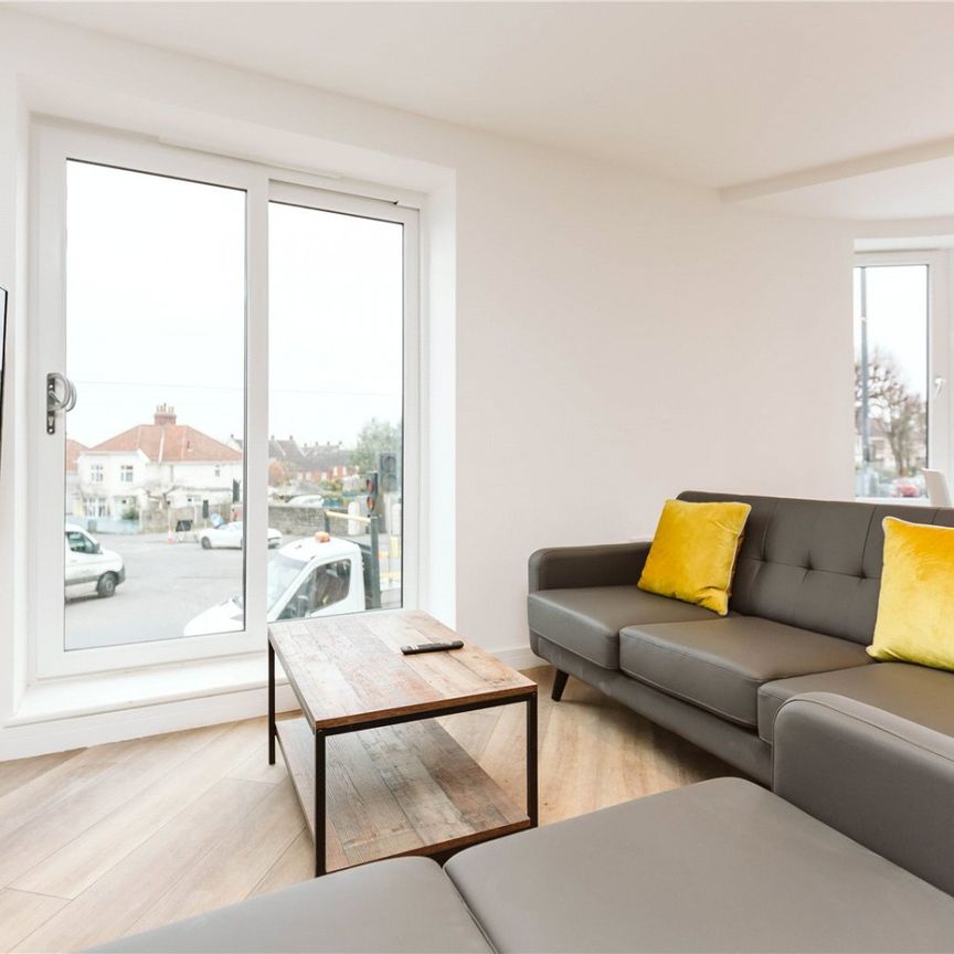 Filton Avenue, - Photo 1