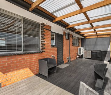 3/32 Roberts Road, Airport West VIC 3042 - Photo 6