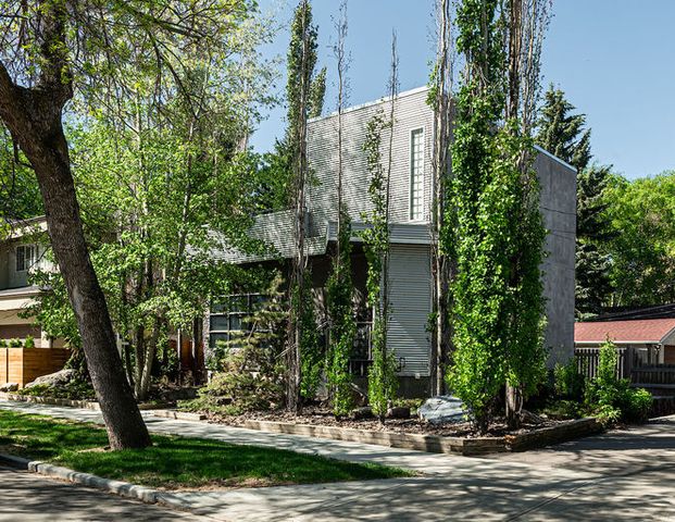 Low maintenance architectural gem in Strathcona, 2 bed, 2.5 bath, Furnished Home | Edmonton - Photo 1