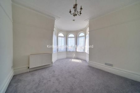 4 bedroom flat to rent - Photo 3