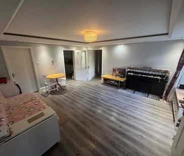 Bedsit, Croydon, CR0 - Photo 1