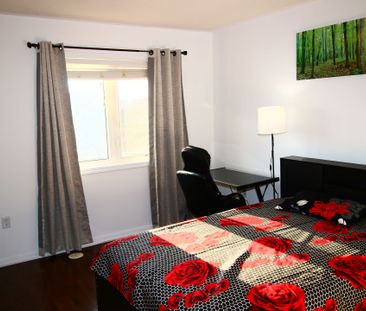 For Lease - 52 Vanhorne Close, Brampton, Ontario - Photo 5