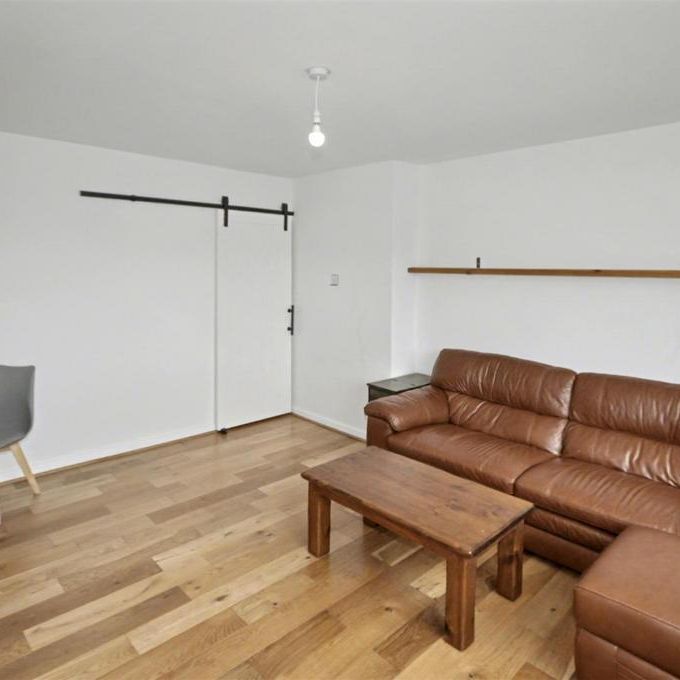 2 bedroom duplex to rent - Photo 1