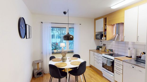 Kilbacksvägen, Skövde - Photo 1