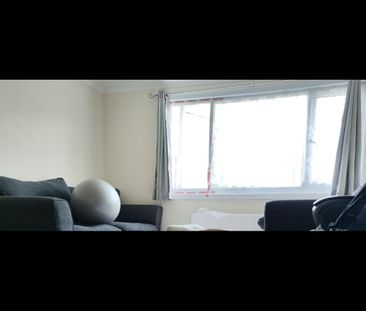 2 Bed Maisonette, Fulmead Road, RG30 - Photo 1