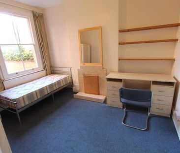 5 bedroom flat to rent - Photo 3