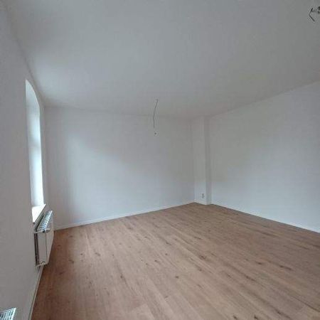 Neu sanierte 4 Raum Wohnung mit 2 Bädern, Stuckdecken ab sofort zu vermieten Wilkau-Haßlau - Photo 4