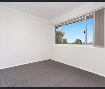 Conveniently Located 2-Bedroom Unit with Balcony - Photo 4