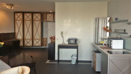 All-inklusive: spacious studio-apartment on higher floor for short time rent! - Foto 3