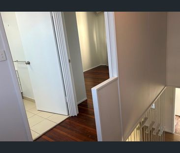 Modern Unit North Mackay - Photo 5