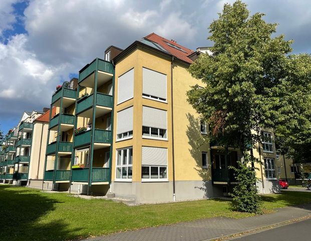 ERSTBEZUG nach Renovierung 2-Raum-Wohnung mit Balkon - Photo 1
