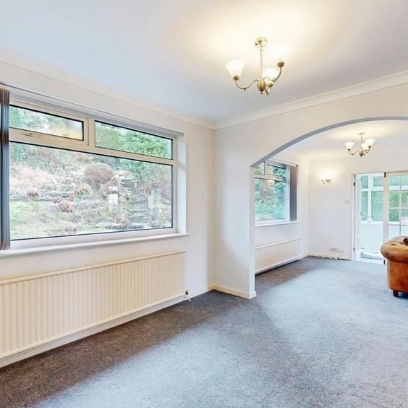 4 bedroom detached house to rent - Photo 1