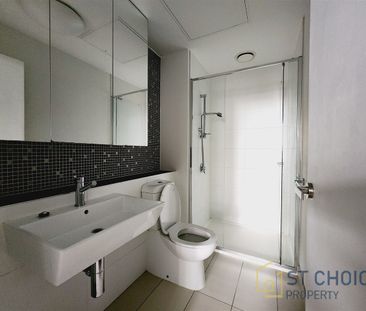 CBD High Rise Apartment 1B1B - Photo 4