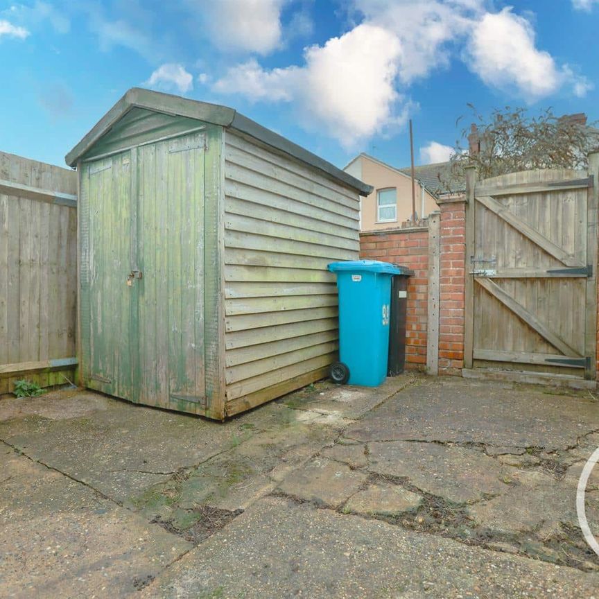 Wollaston Road, Lowestoft, NR32 - Photo 1