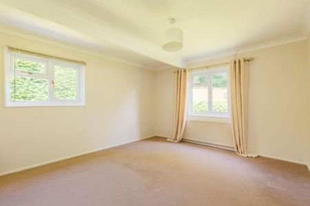 3 bedroom bungalow to rent - Photo 4