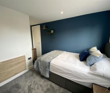 1 bedroom in a house share to rent - Photo 5