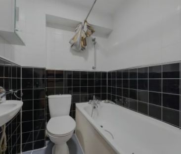 Studio Flat, Maple Road, SE20 - Photo 4