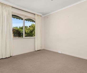 Outstanding Essendon Location! - Photo 4