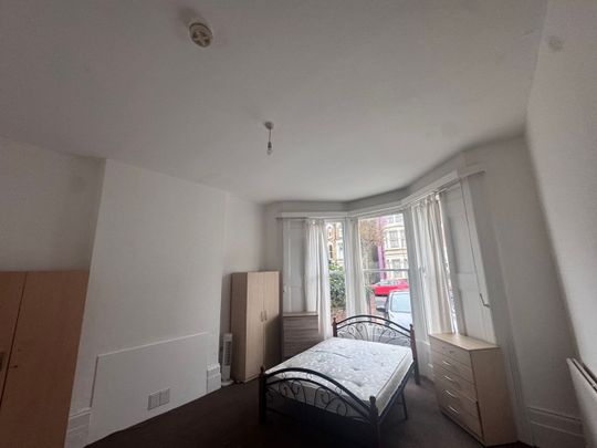 Room in a Shared House, Stapleton Hall Road, N4 - Photo 1