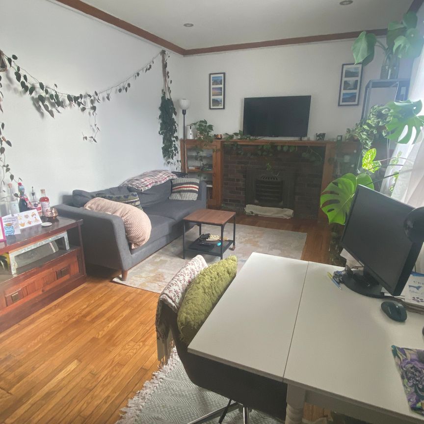 For Lease - 28 Springhurst Avenue Unit# 1, Toronto, Ontario - Photo 1