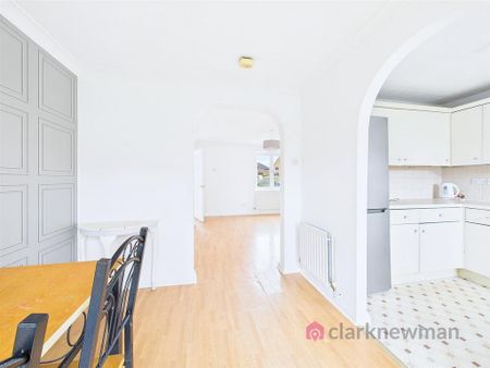 3 bedroom semi-detached house to rent - Photo 3