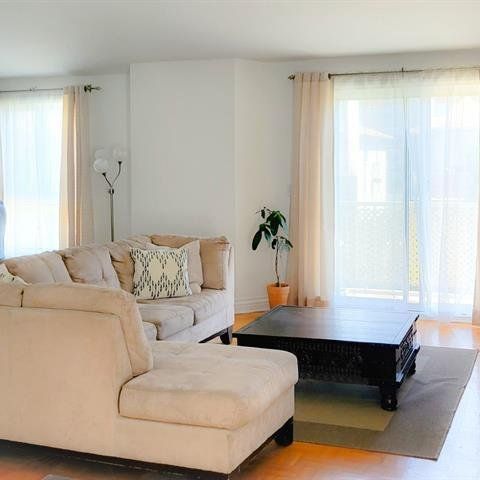 6779 Rue Marie Guyart Montréal (LaSalle), QC H8N - Photo 1