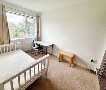 1 bedroom in a house share to rent - Photo 4