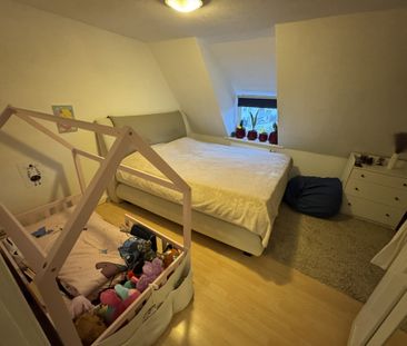 * Besichtigung am 04.12. von 17 - 18 Uhr * 3-Zimmer-Citywohnung im ... - Photo 1