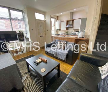 3 Bedroom Mid Terraced House for rent in Lumley Avenue - Photo 5