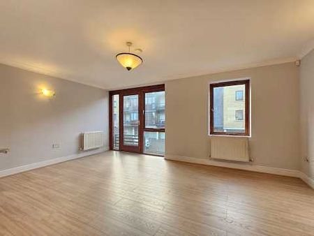 2 Bed Maisonette, Vantage Mews, E14 - Photo 2