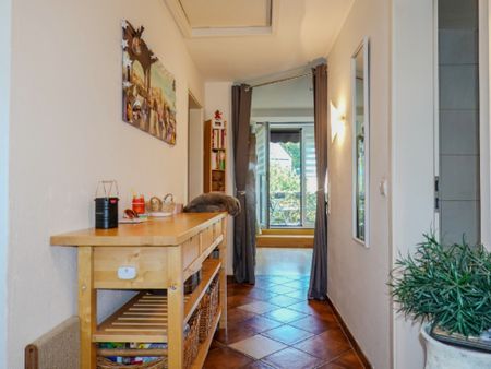 Gemütliche 40m² große 2-Zimmer-Dachgeschosswohnung mit Südbalkon in begehrter Lage von Hagen-Emst - Photo 4