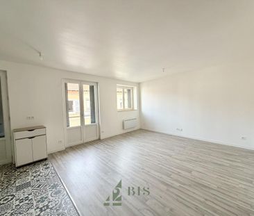 Location Appartement 3 pièces 66m² ROANNE 42300 - Photo 1