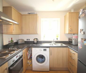 2 bedroom flat to rent - Photo 6