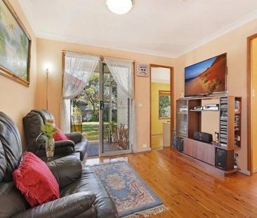 Large 4 Bedroom House for lease now - Photo 5