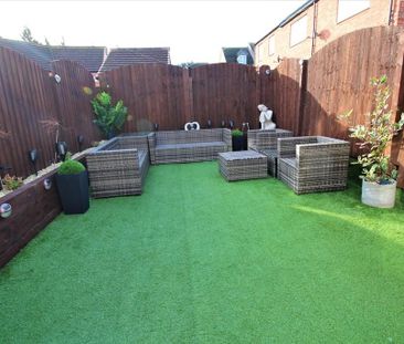 2 bedroom semi-detached house to rent - Photo 3