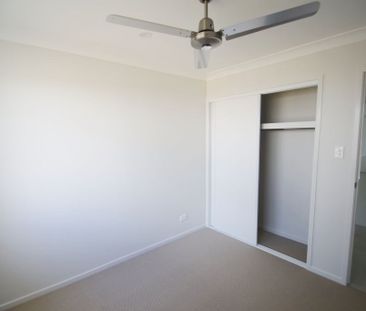 Modern Family Home in a Quiet Cul-de-Sac - Photo 2