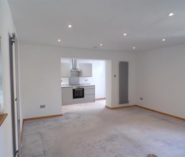 2 bedroom property to rent - Photo 2