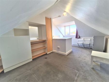 House share to rent - Photo 3