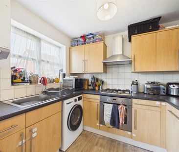 2 BED End of terrace house To rent - Photo 5