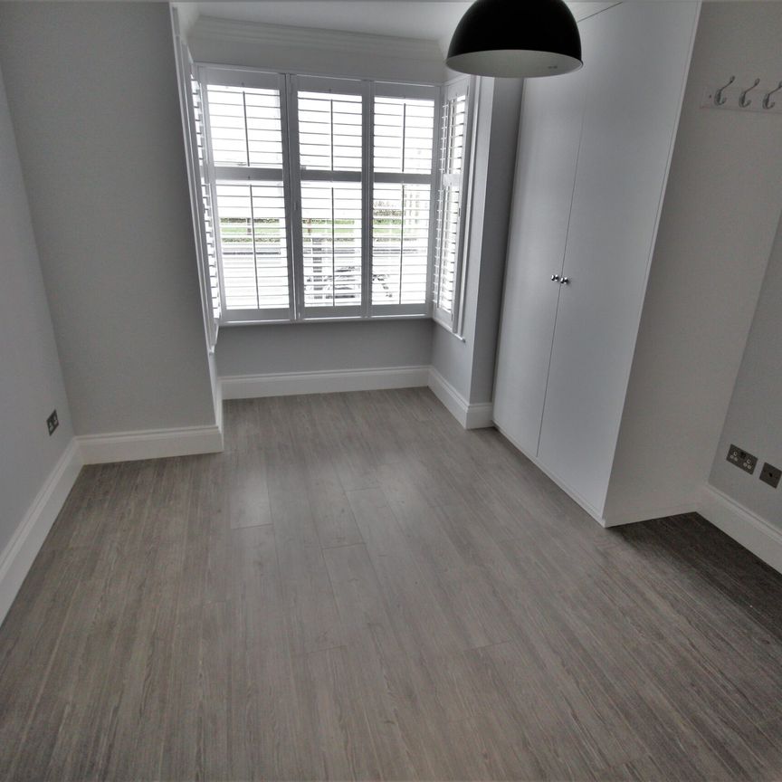 One-Bedroom House share - Photo 1