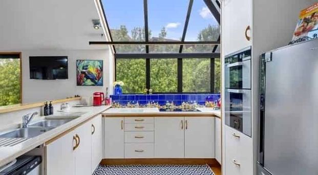 Spacious house with spectacular views - Photo 1