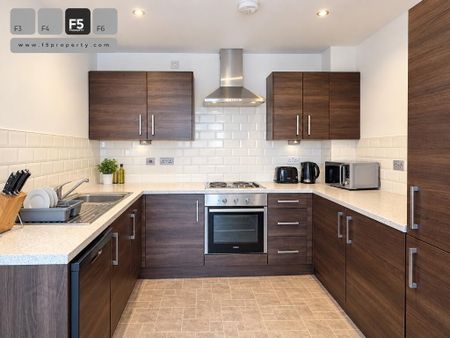 12 - 02 The Obel Tower, 62 - 66 Donegall Quay, Belfast, BT1 3NH - Photo 3
