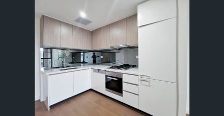 Two Bedroom Apartment For Rent - Photo 2