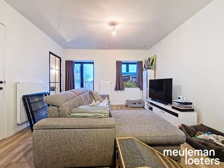 Modern appartement met terras en autostaanplaats - Photo 3