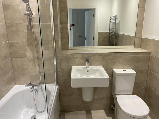 2 bedroom flat to rent - Photo 1